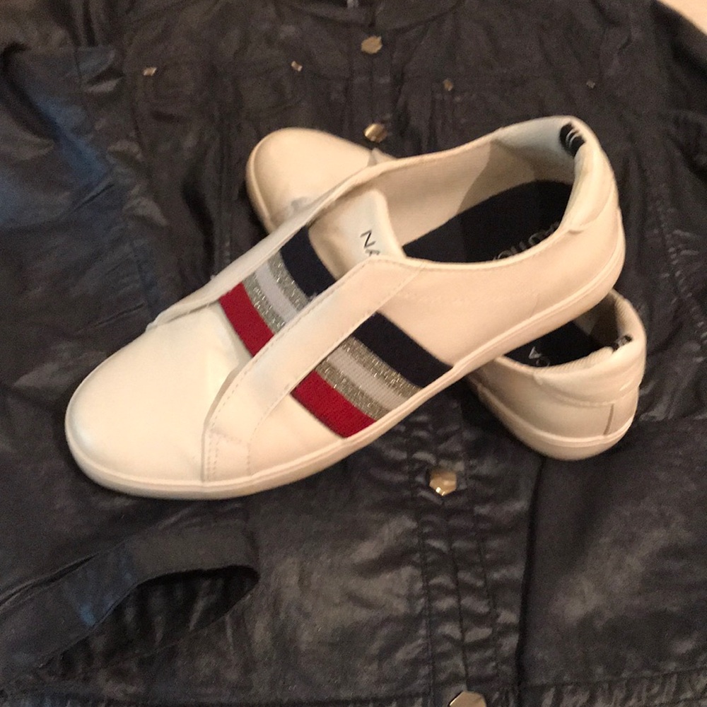 Shoes for strolling - Picture 2 of 4